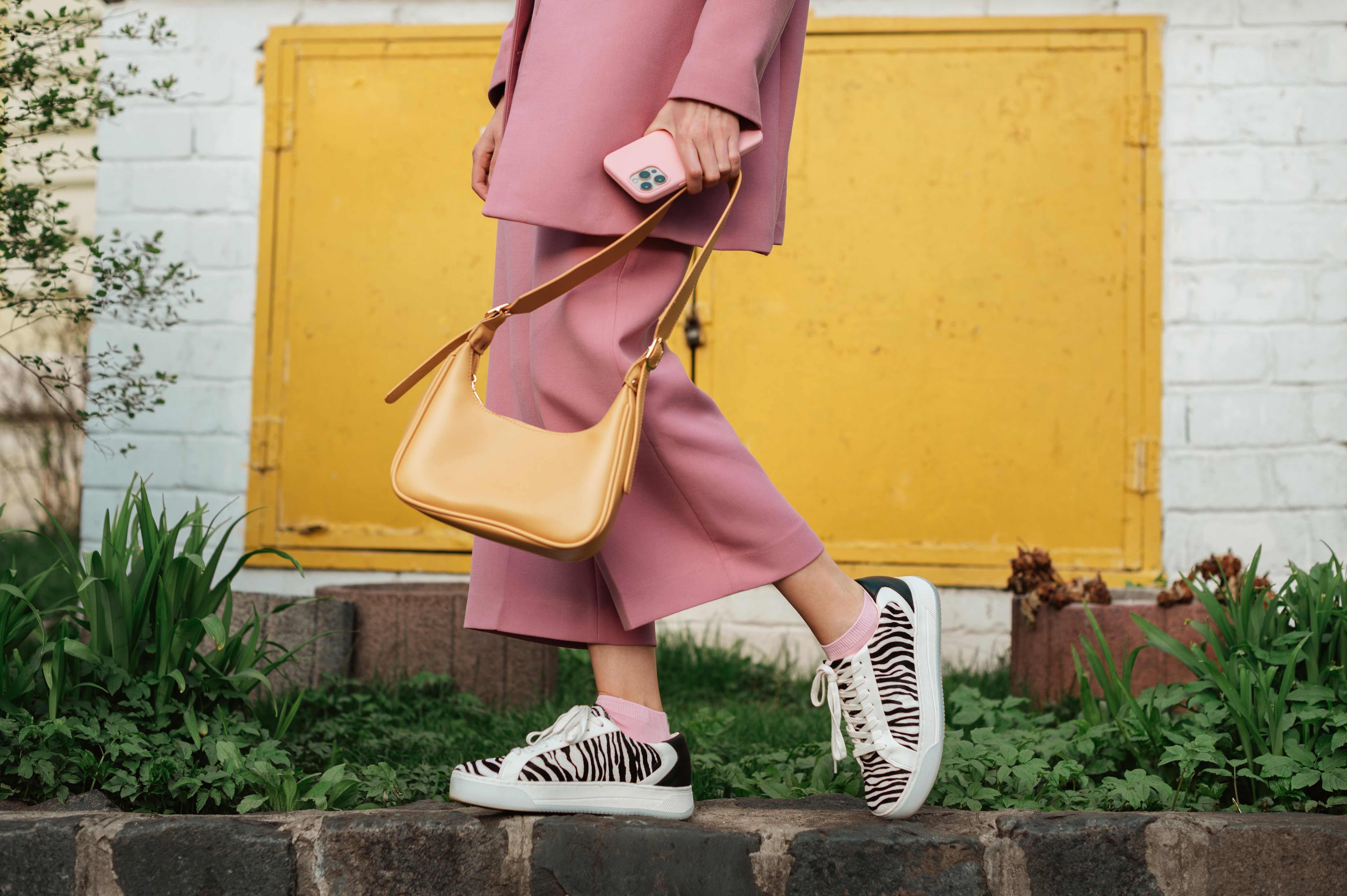 Guide agli Outfit di Mezza Stagione: Scarpe Perfette per Climi Incerti