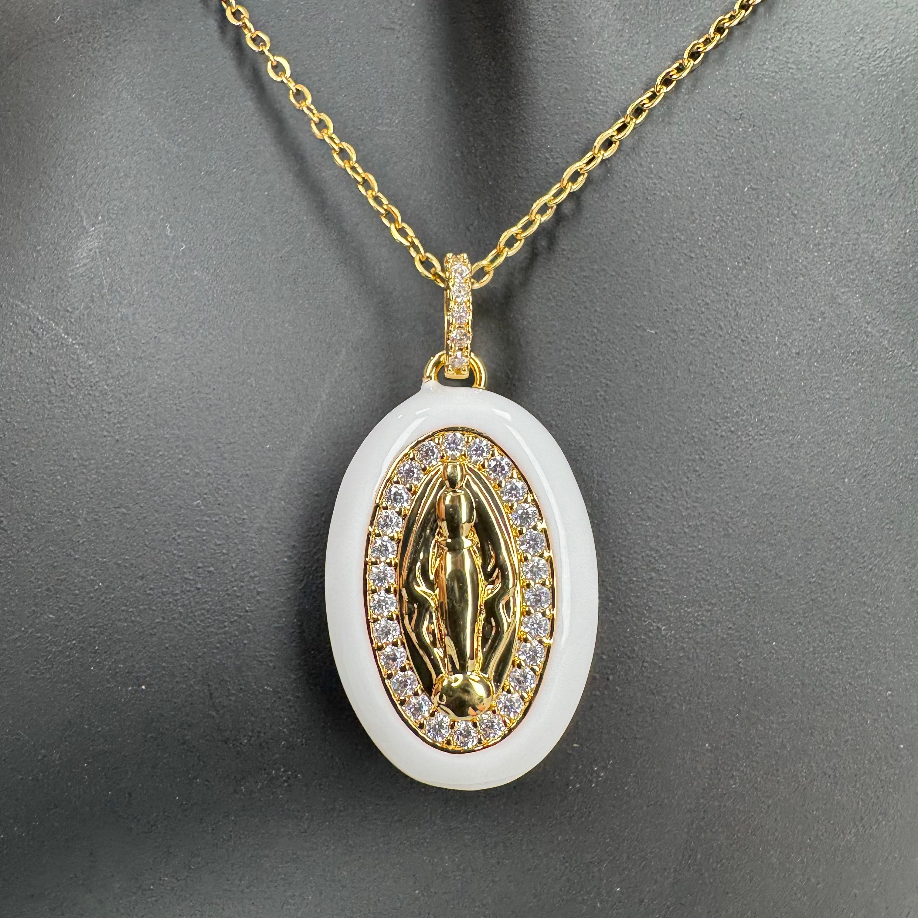 Collana Madonnina in Resina