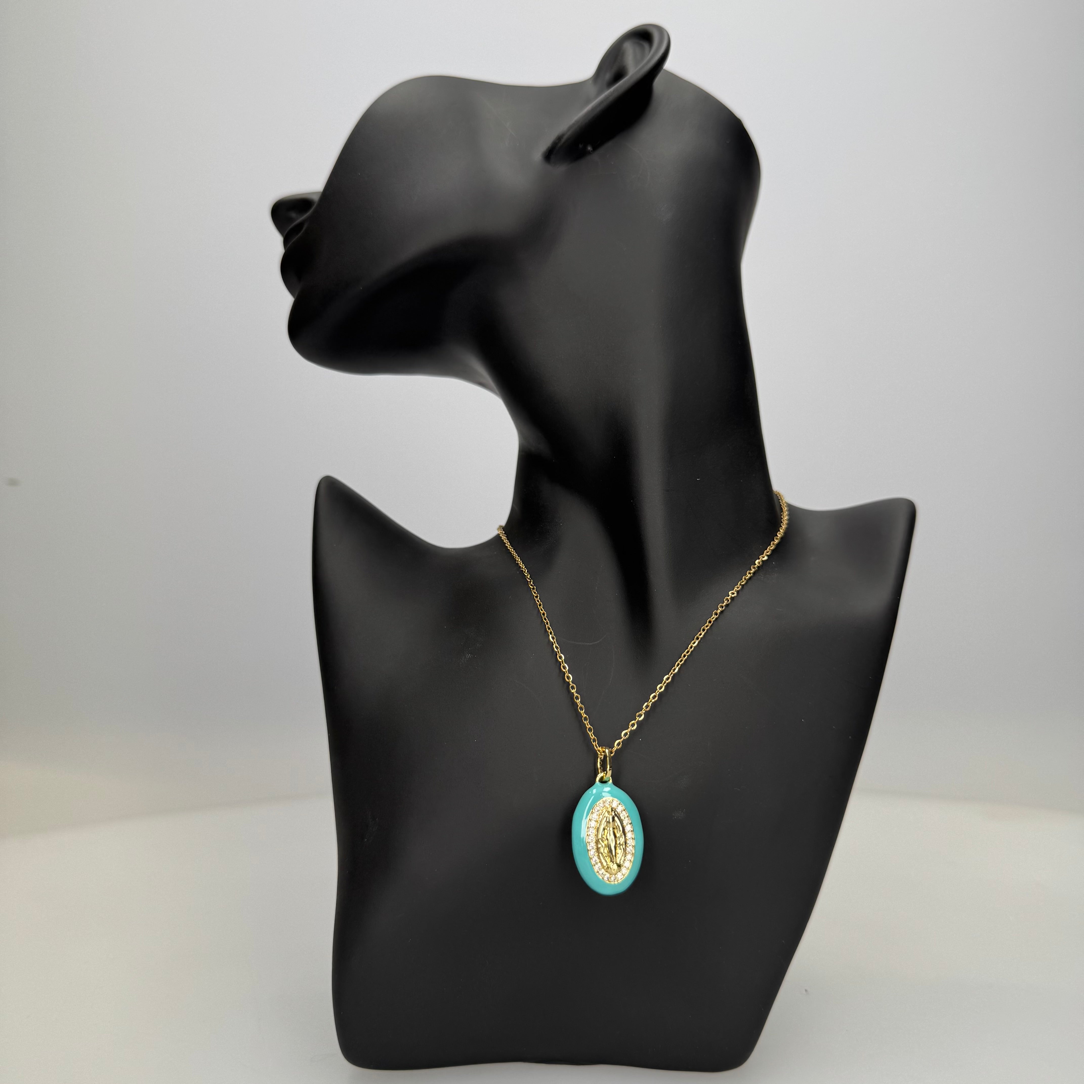 Collana Madonnina in Resina