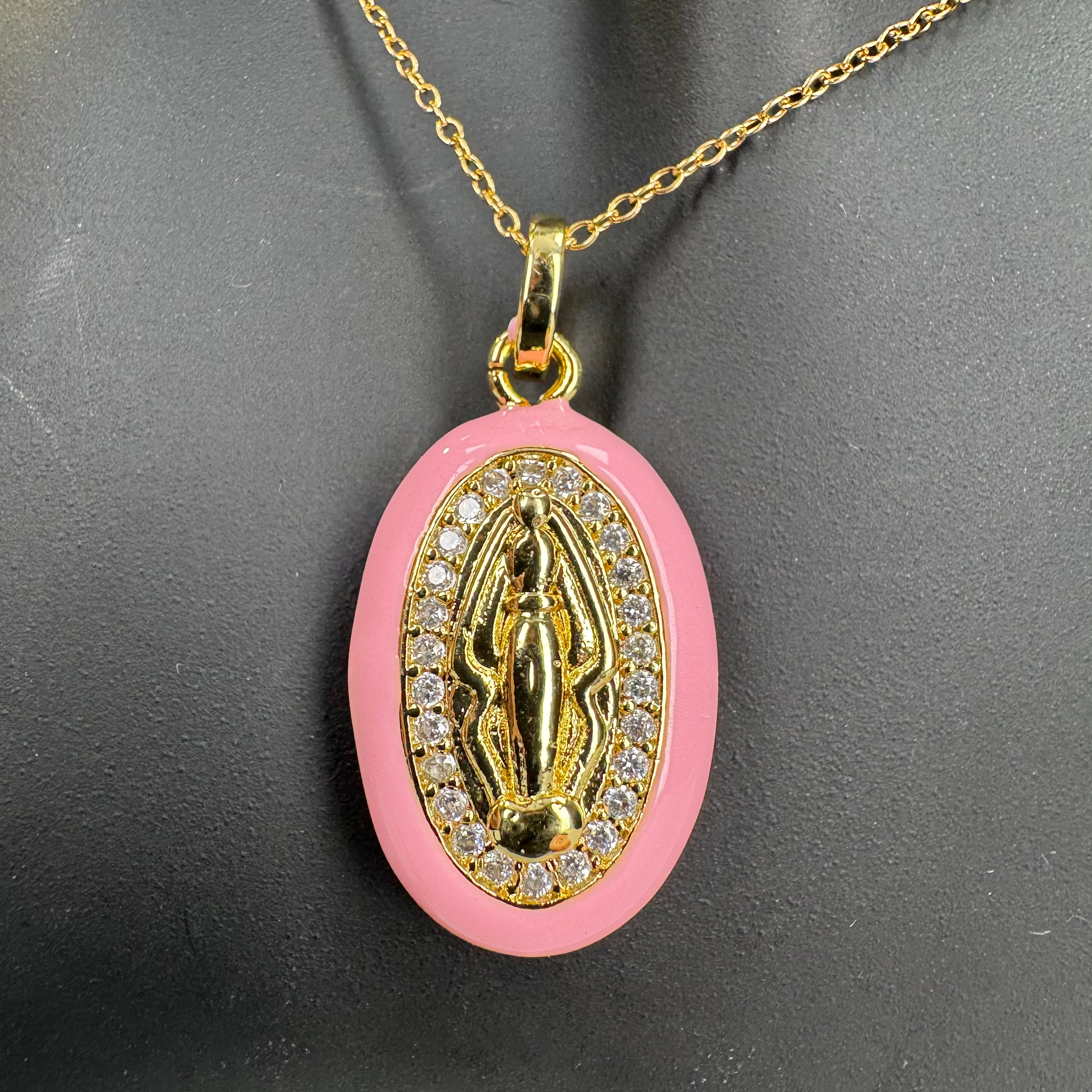 Collana Madonnina in Resina
