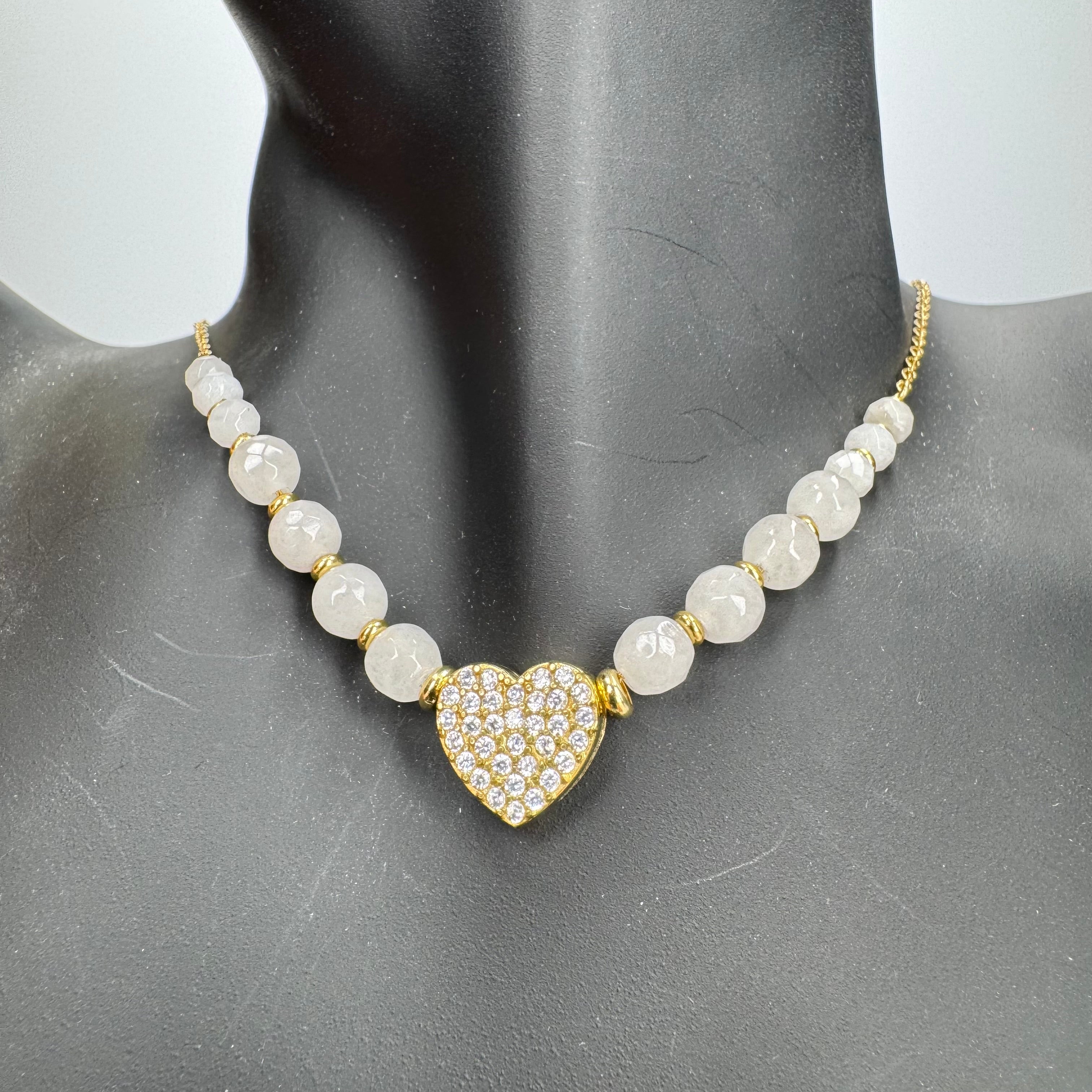 Collana cuore con strass e perline