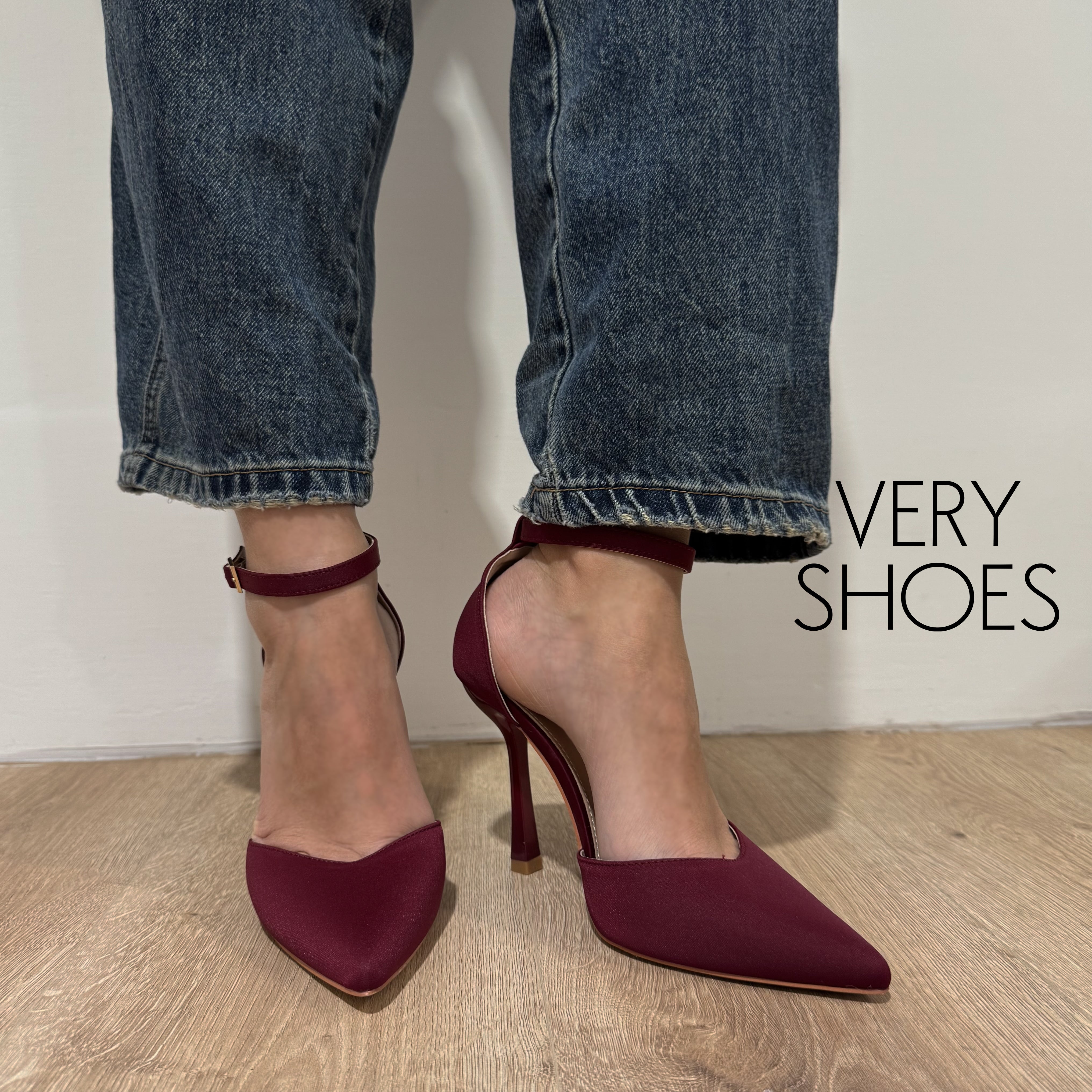 Denise Décolleté Donna