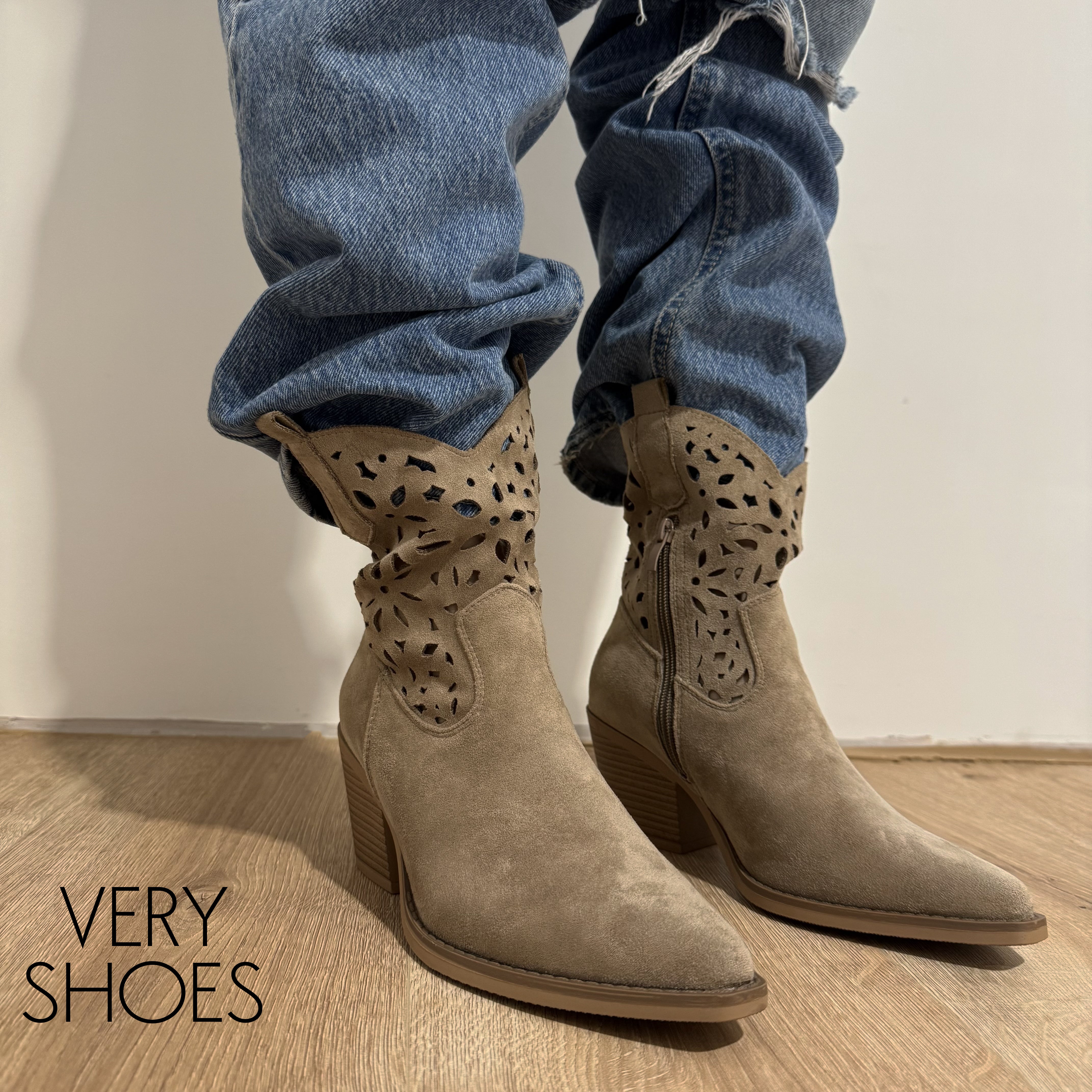 Siria Tronchetto Donna