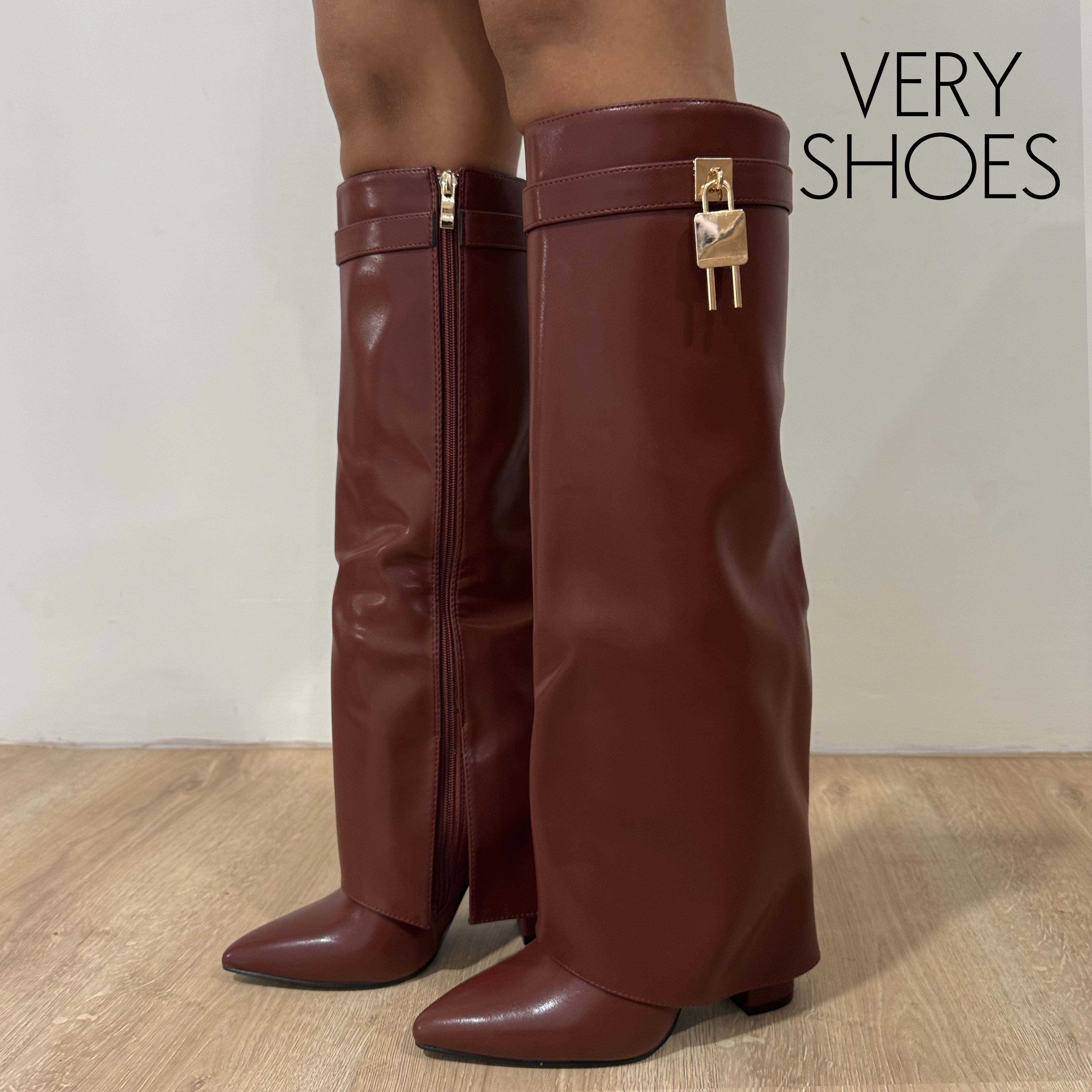 Emanuela Stivale Donna