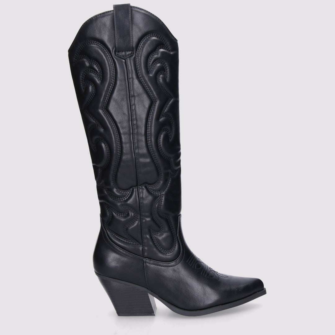 Clelia Stivale Donna