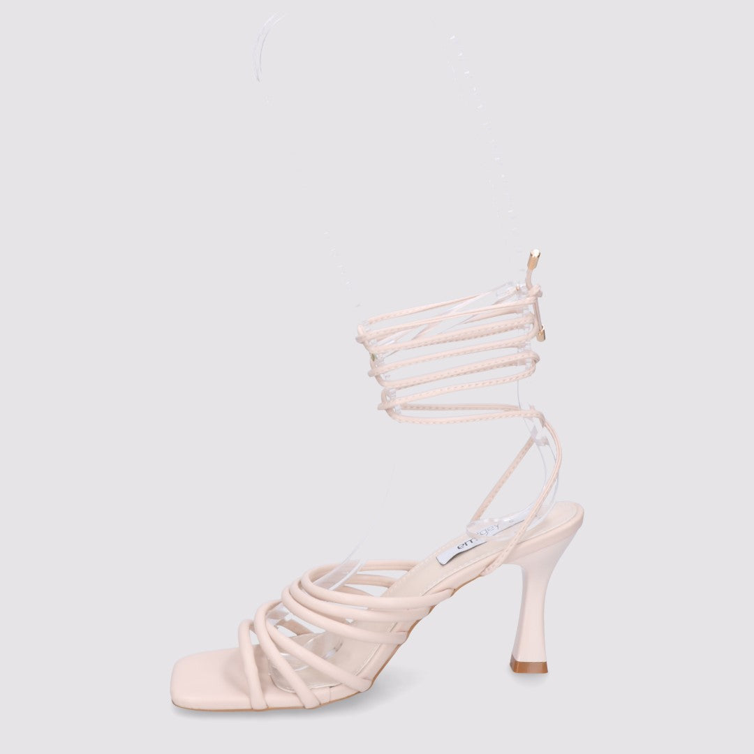 Tullia Sandalo Donna