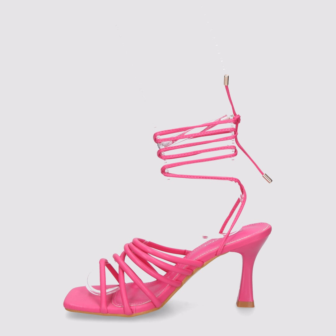 Tullia Sandalo Donna