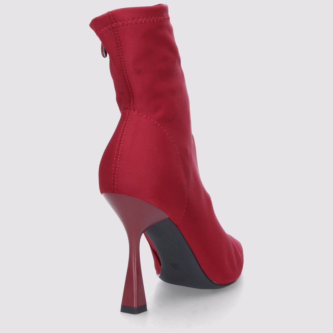 Ilenia Tronchetto Donna