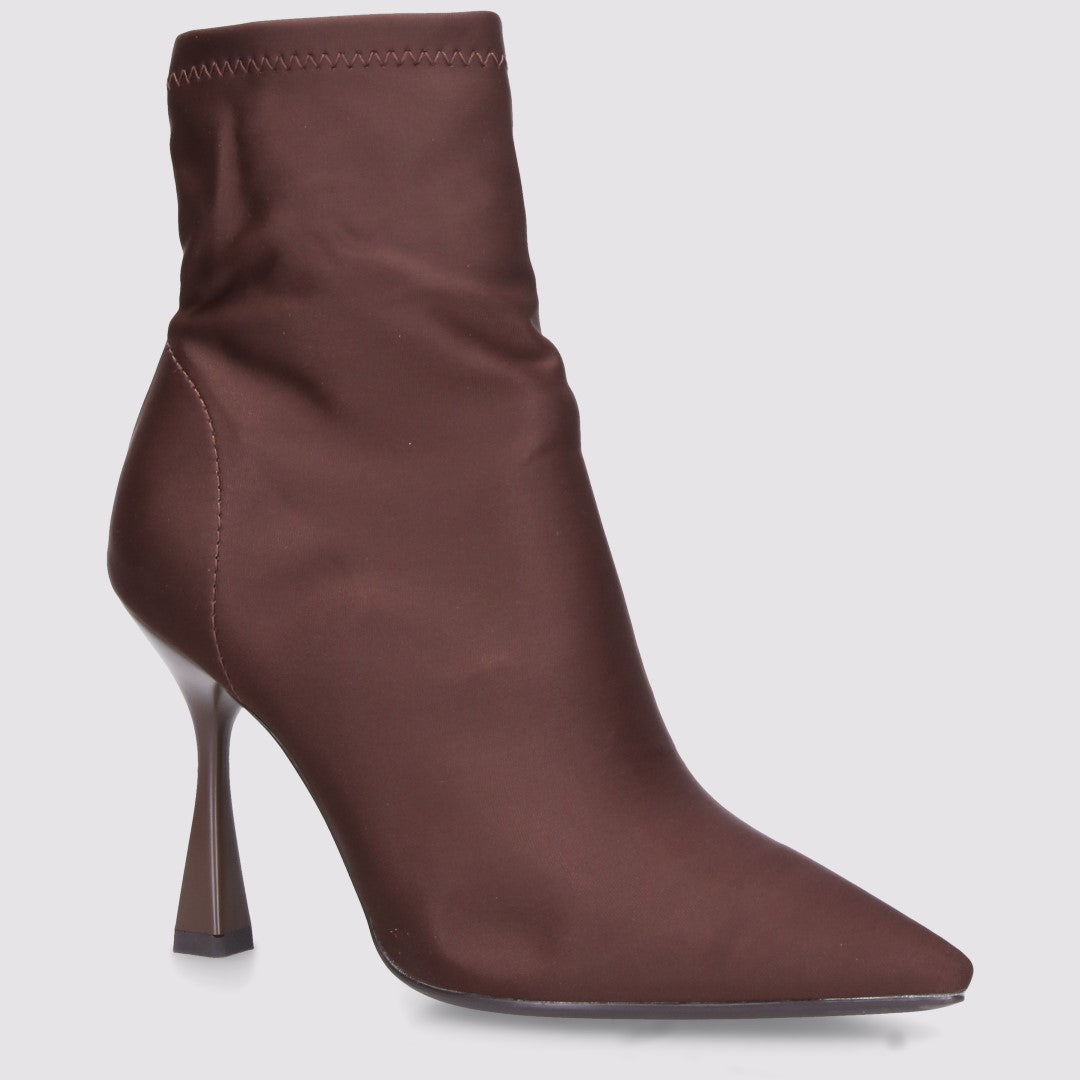 Ilenia Tronchetto Donna