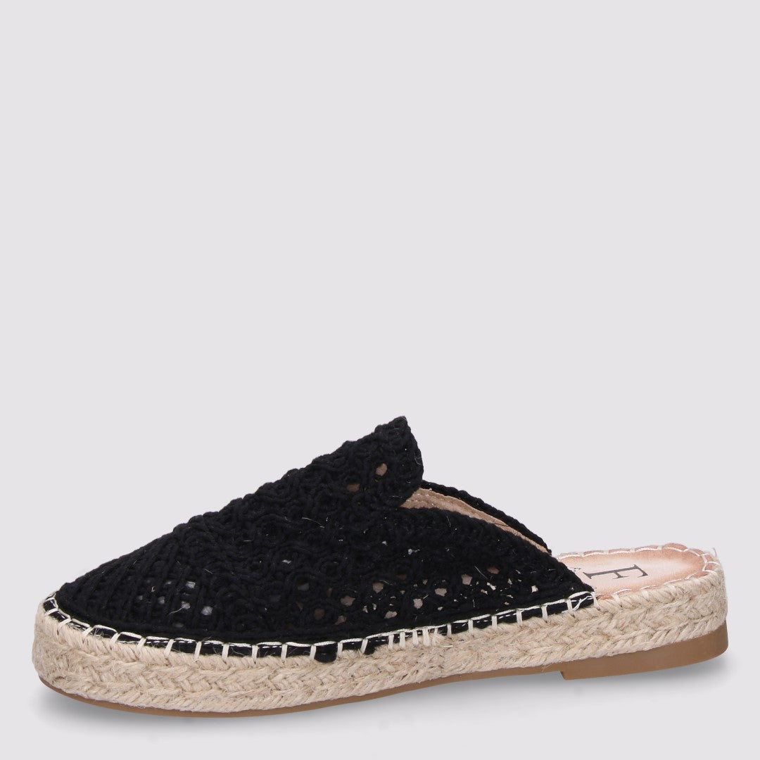 Lucia Sabot Donna
