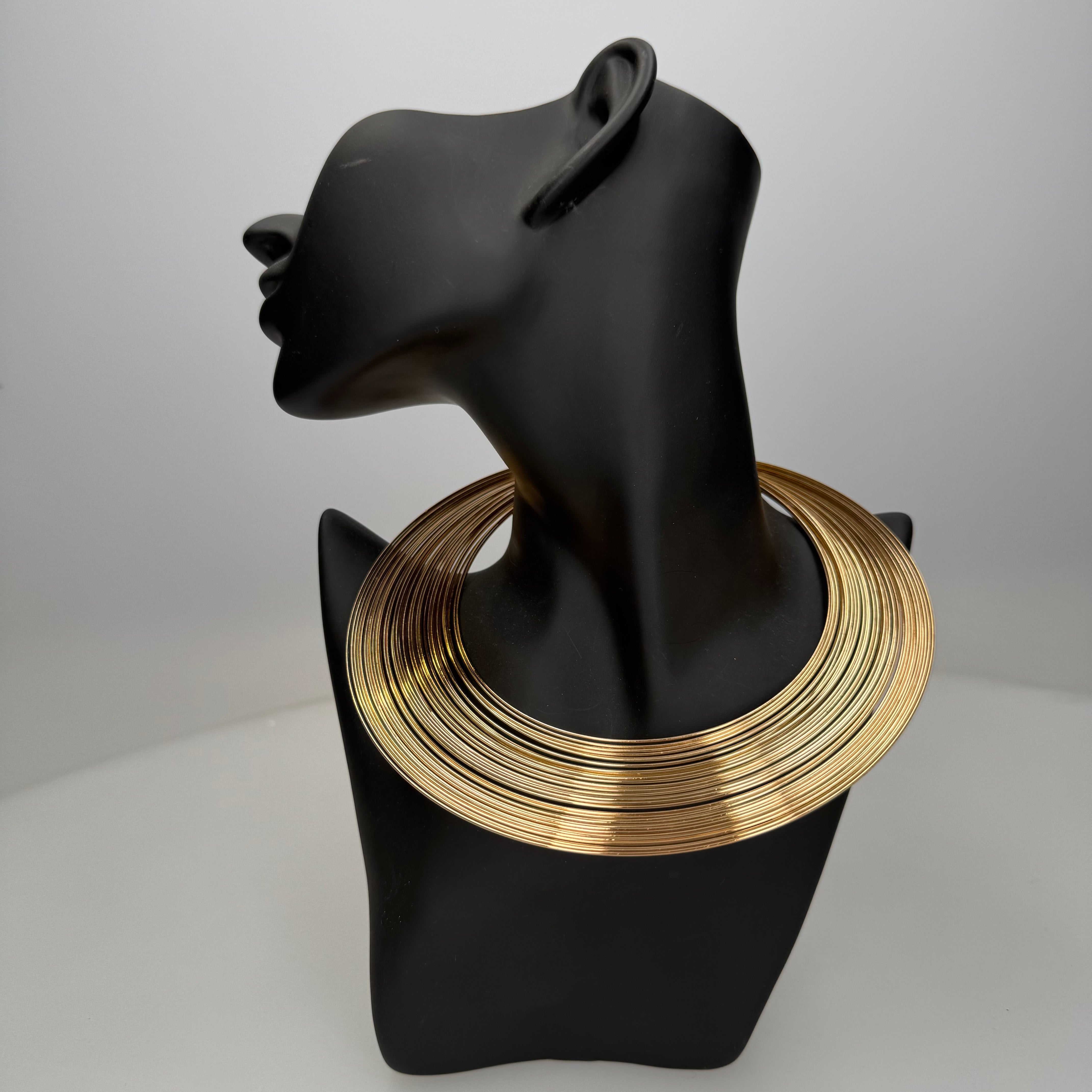 Collana Rigida
