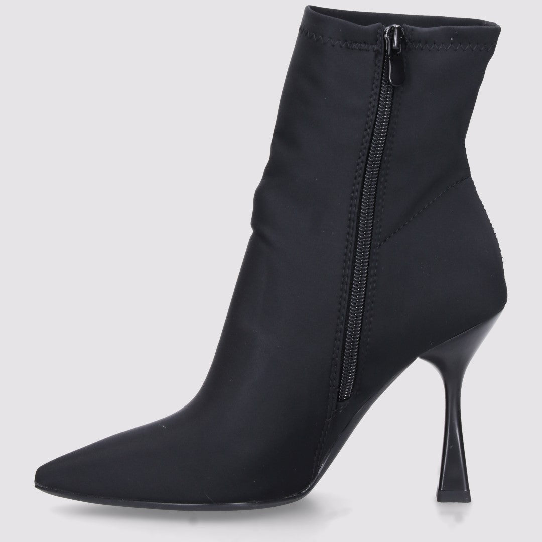 Ilenia Tronchetto Donna